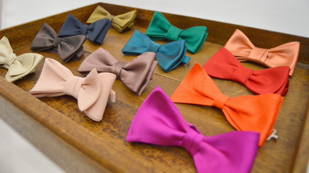 Marsala Alta Costura Complementos Pajaritas