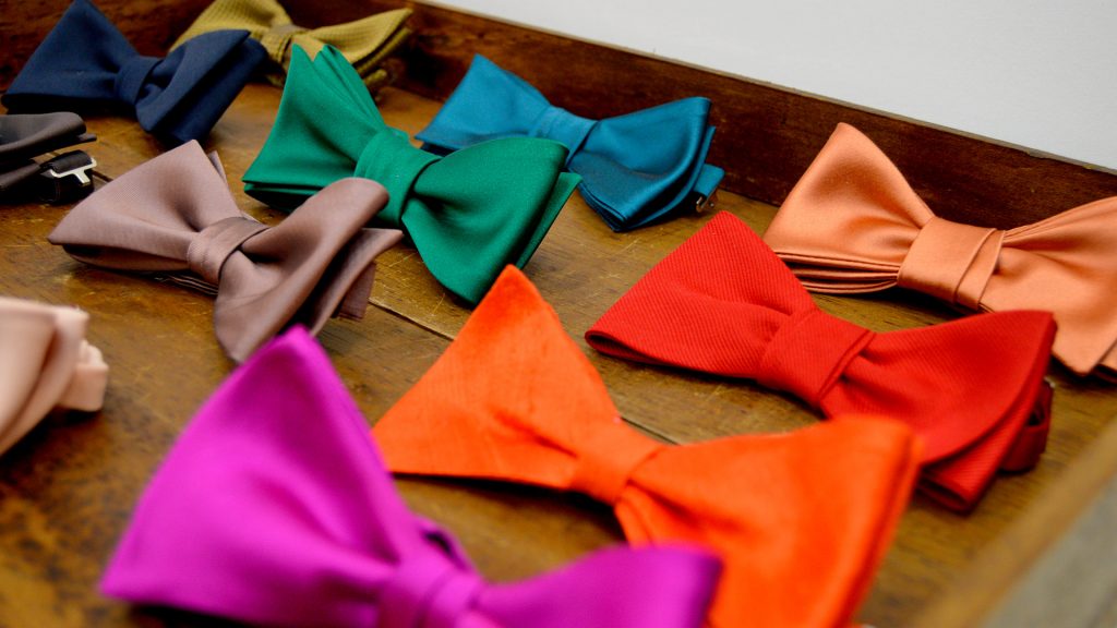 Marsala Alta Costura Complementos Pajaritas